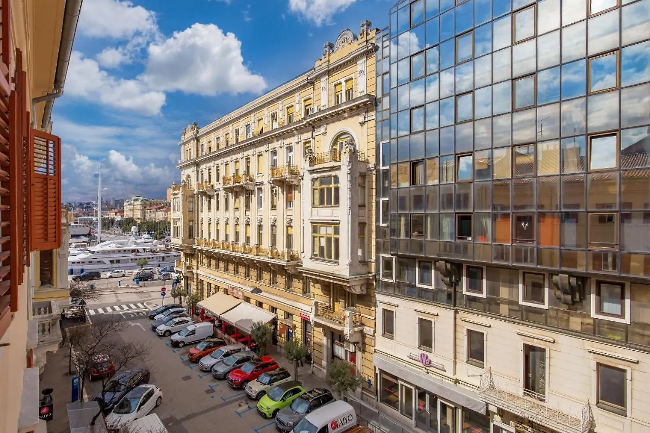 Guest house Old Market Apartments & Rooms Rijeka Croatia