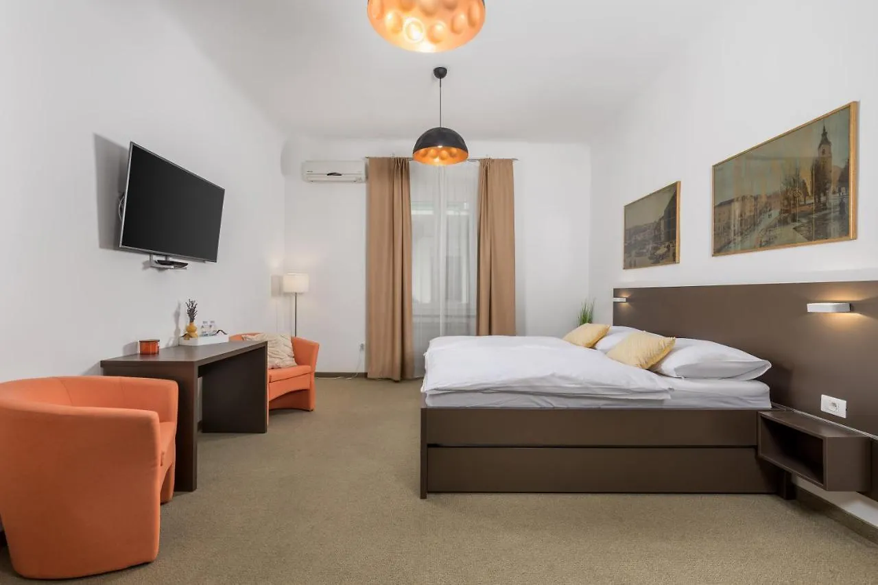 Old Market Apartments & Rooms Rijeka Croatia